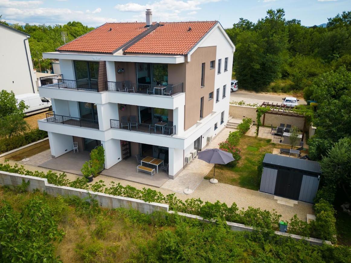 Vila Primorka Apartmani Oleander Šilo Exteriör bild